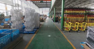 電動爬樓車倉庫